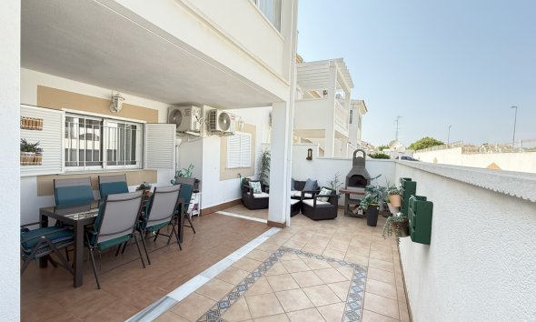 Resale - Apartment - Orihuela Costa - La Zenia