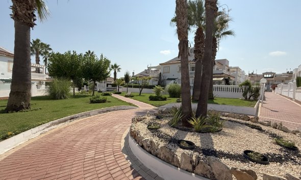 Resale - Apartment - Orihuela Costa - La Zenia