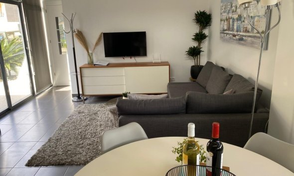 Resale - Villa - Orihuela Costa - Villamartin