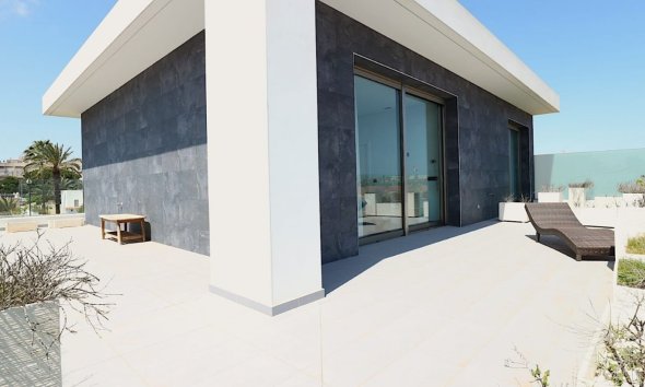 Reventa - Villa - Torrevieja - Los Angeles