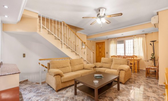 Resale - Duplex / Two-storey apartment - Los Alcazares - Centro