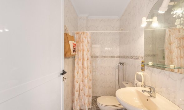 Resale - Duplex / Two-storey apartment - Los Alcazares - Centro