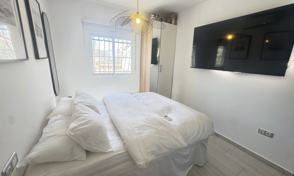 Resale - Villa - Orihuela Costa - Blue Lagoon