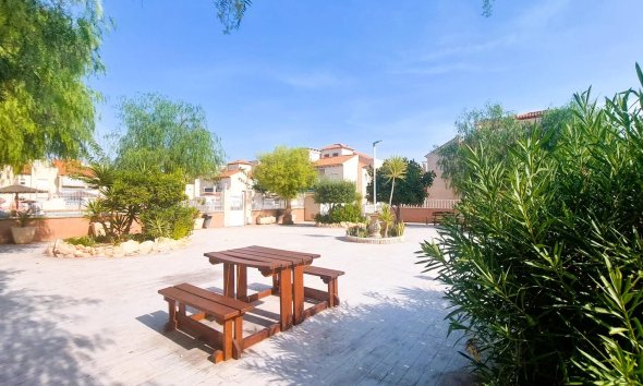 Resale - Bungalow - Orihuela Costa - Playa Flamenca