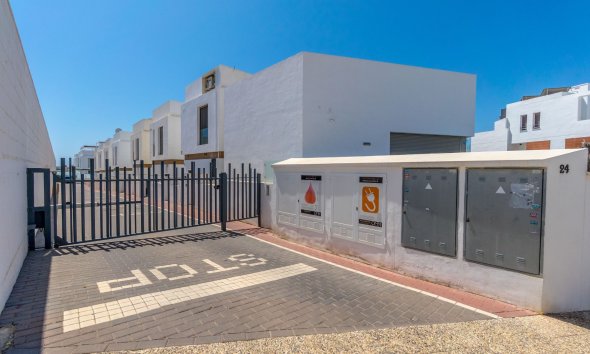Reventa - Villa - Orihuela Costa - Villamartín
