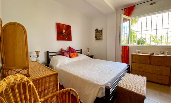 Resale - Villa - Algorfa - Lomas De La Juliana