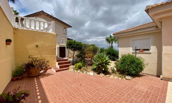 Resale - Villa - Algorfa - Lomas De La Juliana