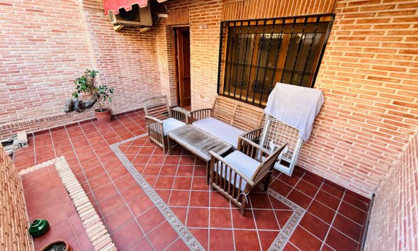 Resale - Villa - Torrevieja - Playa de los Locos