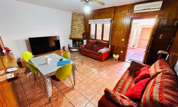 Resale - Villa - Torrevieja - Playa de los Locos