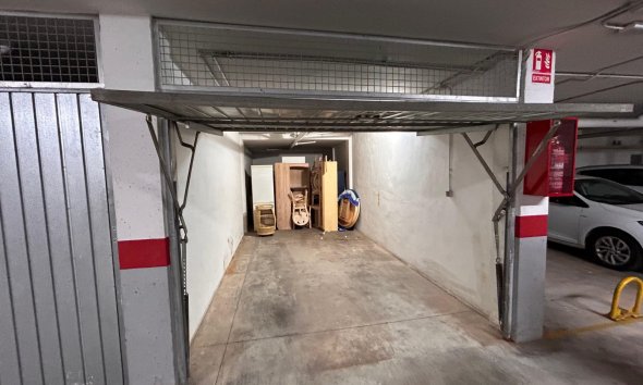 Resale - Villa - Torrevieja - Playa de los Locos