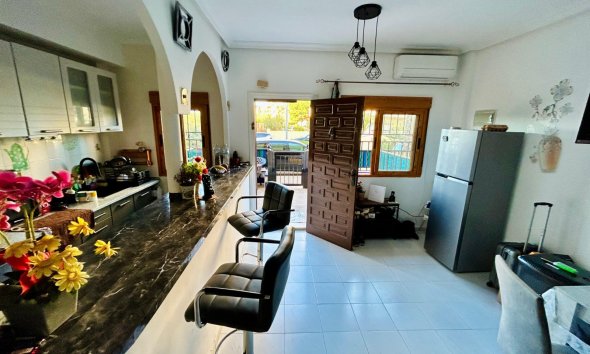 Resale - Duplex / Two-storey apartment - Torrevieja - La Mata