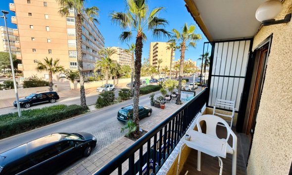 Resale - Duplex / Two-storey apartment - Torrevieja - La Mata