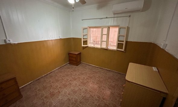 Resale - Villa - Torrevieja - Torrevieja Centro