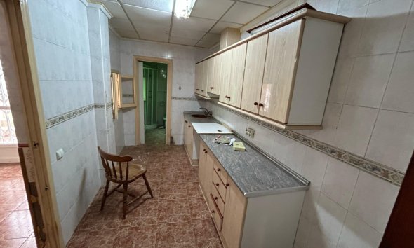 Resale - Villa - Torrevieja - Torrevieja Centro