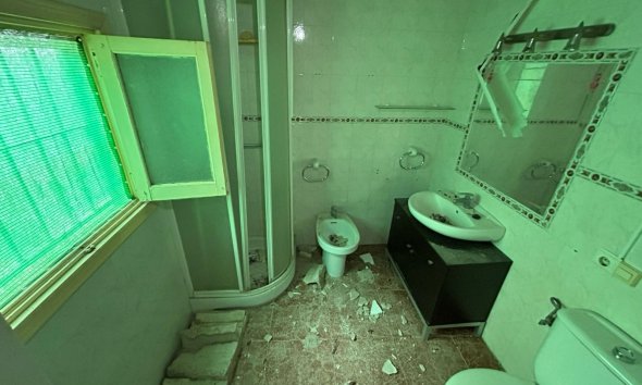 Resale - Villa - Torrevieja - Torrevieja Centro