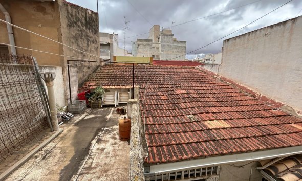 Resale - Villa - Torrevieja - Torrevieja Centro