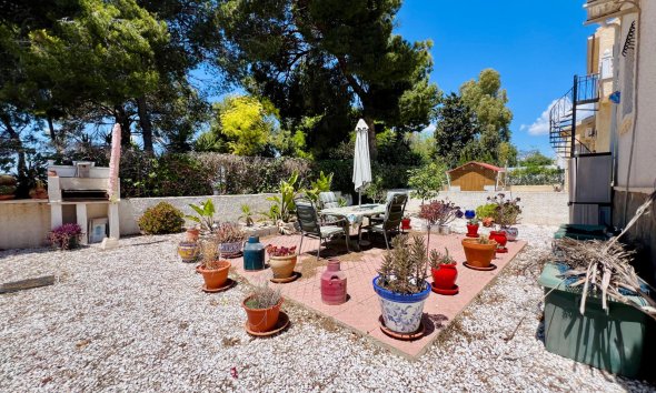 Resale - Villa - Torrevieja - El Chaparral