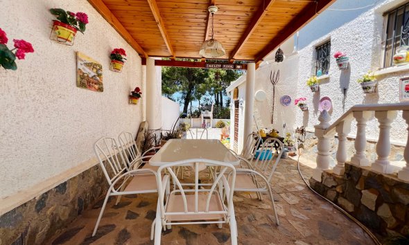 Resale - Villa - Torrevieja - El Chaparral