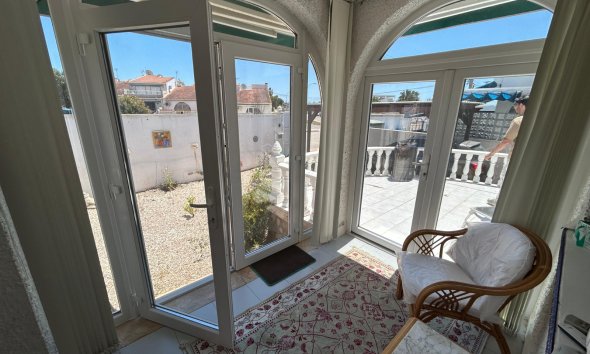 Resale - Villa - Torrevieja - El Chaparral