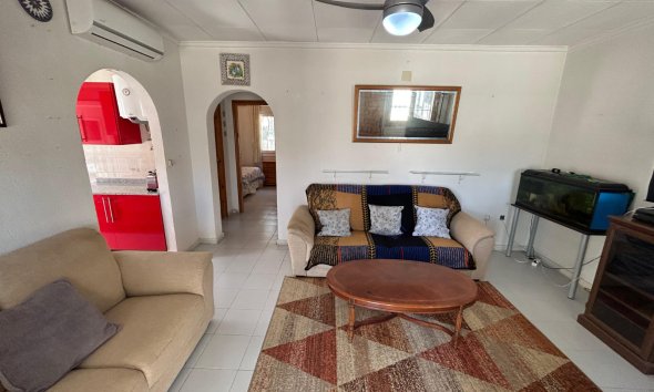 Resale - Villa - Torrevieja - El Chaparral