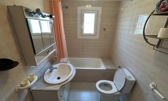 Resale - Villa - Torrevieja - El Chaparral