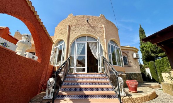 Resale - Villa - Torrevieja - El Chaparral