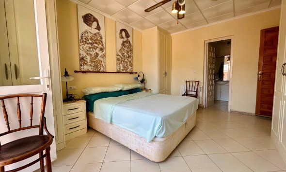 Resale - Villa - Torrevieja - El Chaparral