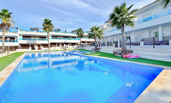 Resale - Terraced house / Townhouse - Torrevieja - Los Balcones