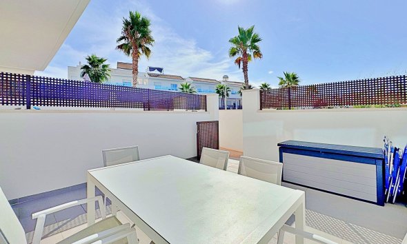 Resale - Terraced house / Townhouse - Torrevieja - Los Balcones