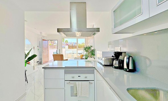 Resale - Terraced house / Townhouse - Torrevieja - Los Balcones