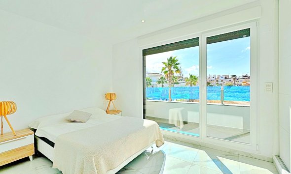 Resale - Terraced house / Townhouse - Torrevieja - Los Balcones