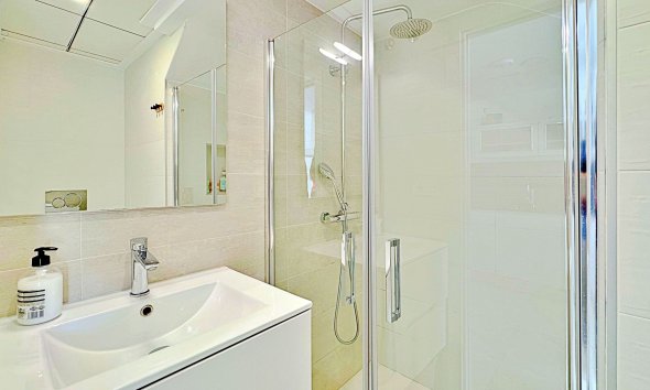 Resale - Terraced house / Townhouse - Torrevieja - Los Balcones