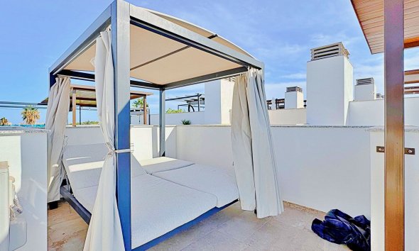 Resale - Terraced house / Townhouse - Torrevieja - Los Balcones