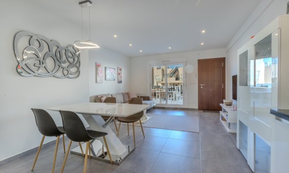 Resale - Bungalow - Torrevieja - Aguas Nuevas