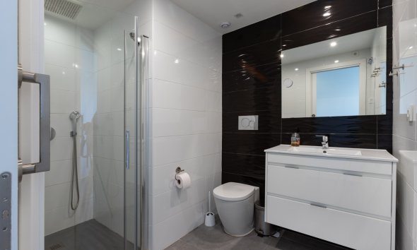 Resale - Bungalow - Torrevieja - Aguas Nuevas