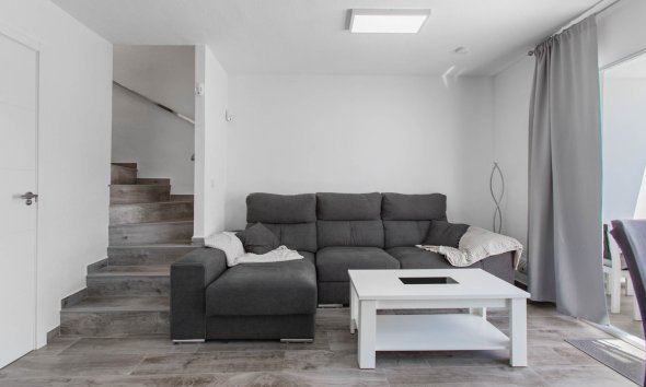 Resale - Duplex / Two-storey apartment - Torrevieja - Lago Jardin