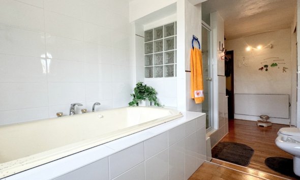 Resale - Villa - Orihuela Costa - La Zenia