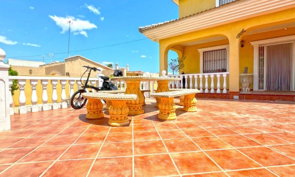 Resale - Villa - Torrevieja - Los Balcones - Los Altos del Edén