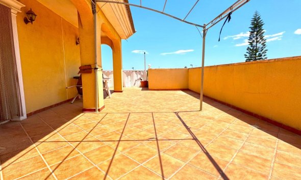 Resale - Villa - Torrevieja - Los Balcones - Los Altos del Edén