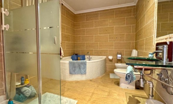 Resale - Villa - Torrevieja - Los Balcones - Los Altos del Edén