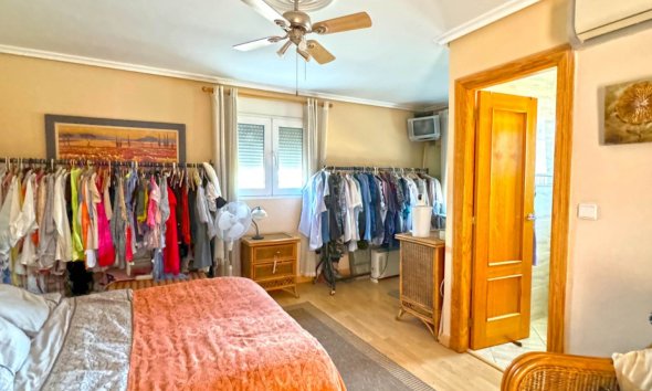 Resale - Villa - Torrevieja - Los Balcones - Los Altos del Edén