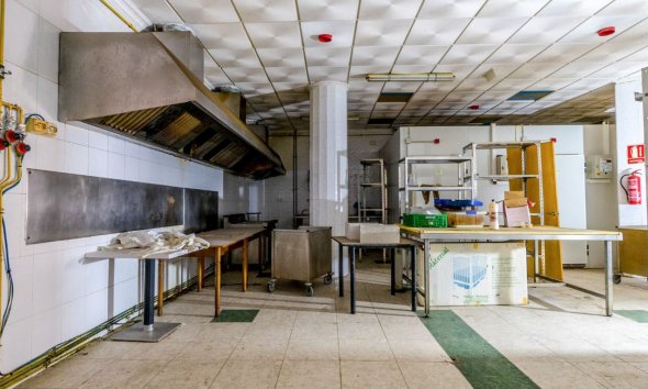 Reventa - Local Comercial - Torrevieja