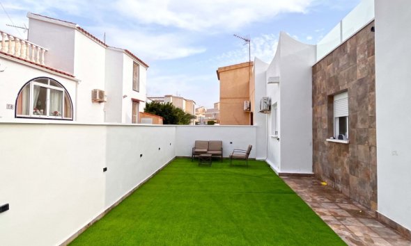 Resale - Bungalow - Orihuela Costa - Playa Flamenca