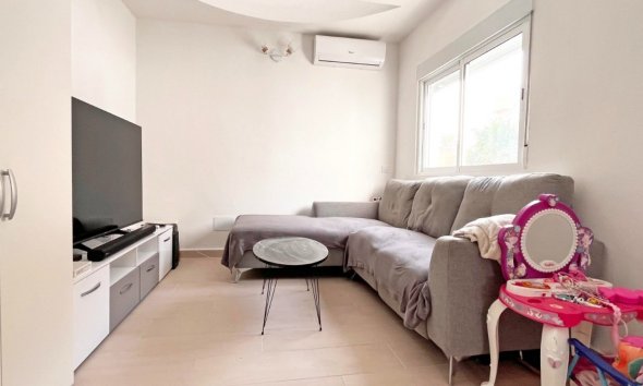 Resale - Bungalow - Orihuela Costa - Playa Flamenca