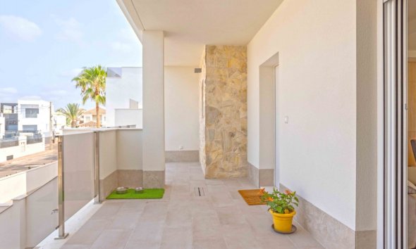 Resale - Apartment - Orihuela Costa - Villamartín