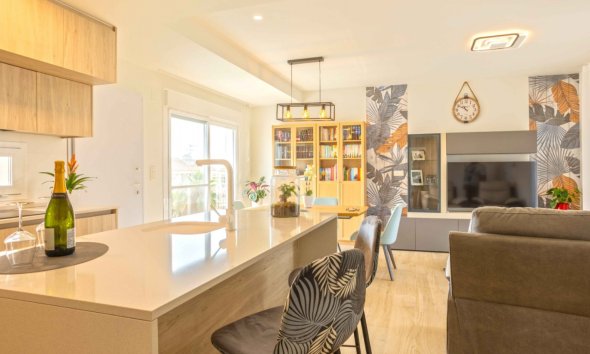 Resale - Apartment - Orihuela Costa - Villamartín