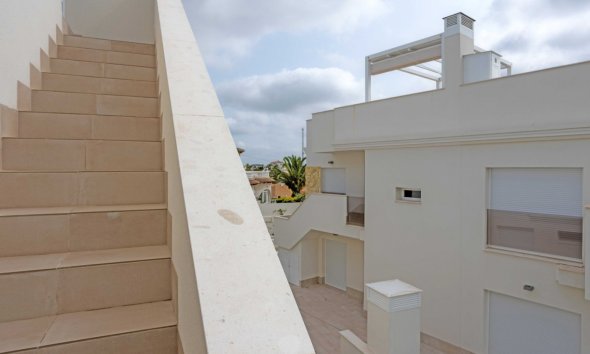 Resale - Apartment - Orihuela Costa - Villamartín