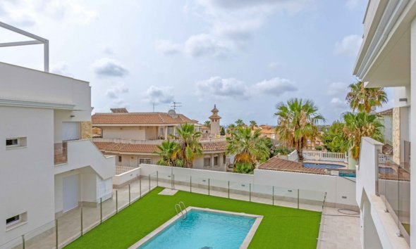Resale - Apartment - Orihuela Costa - Villamartín