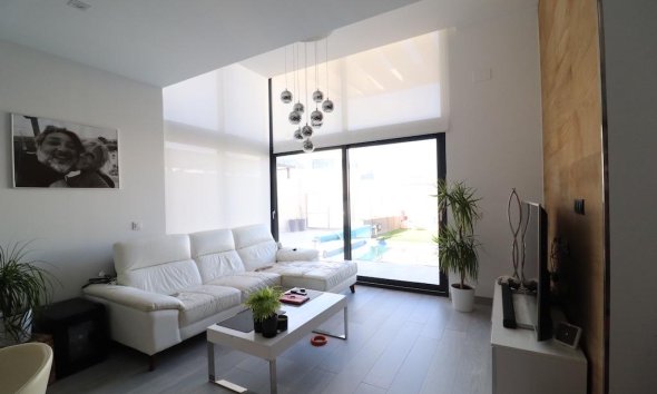 Reventa - Villa - Orihuela Costa - Lomas de Cabo Roig