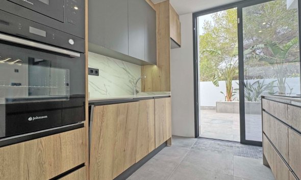 Resale - Villa - Torrevieja - Los Balcones - Los Altos del Edén